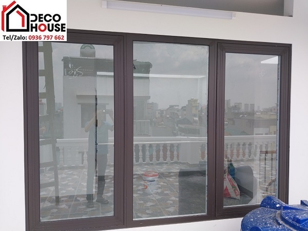 Cửa sổ 3 cánh nhôm Xingfa màu nâu cà phê