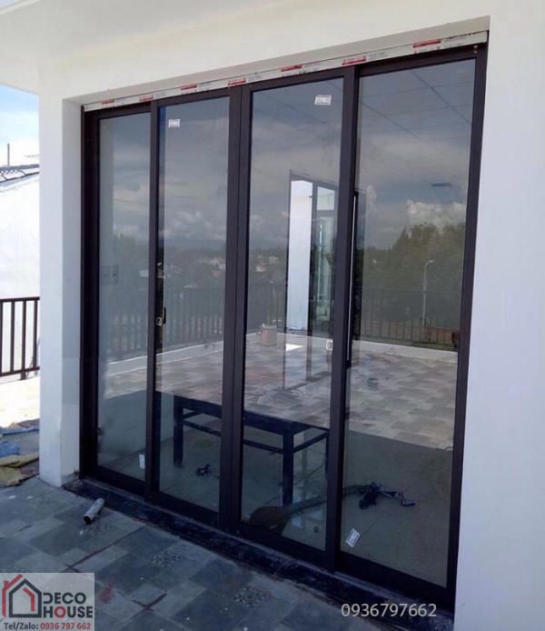 Cửa nhôm Xingfa 4 cánh mở lùa