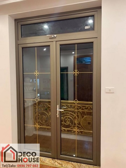Làm cửa nhôm kính hộp có nan đồng