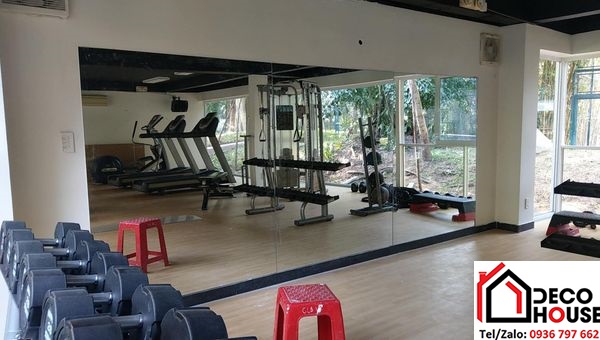 Gương khổ lớn phòng tập gym tại nhà