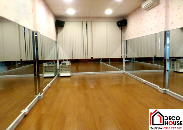 Gương ốp tường phòng tập