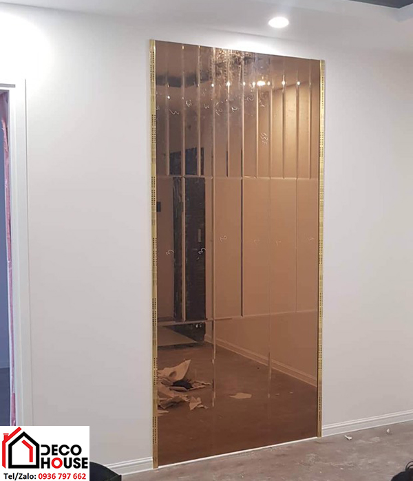 Vách gương trang trí màu đồng